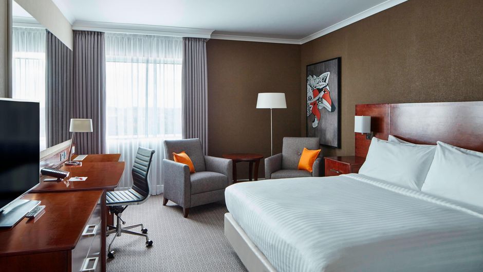 Leicester Marriott Hotel Room