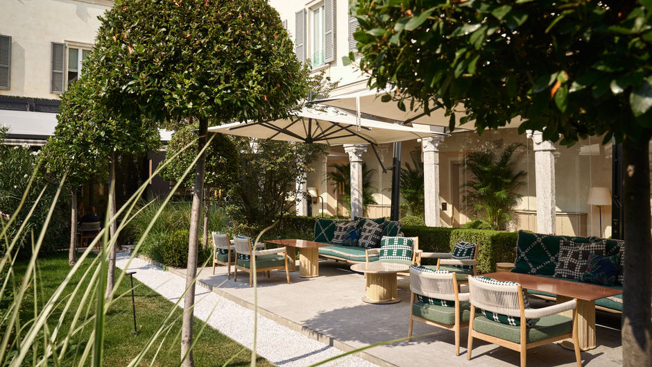 Four Seasons Hotel Milano Exterior
