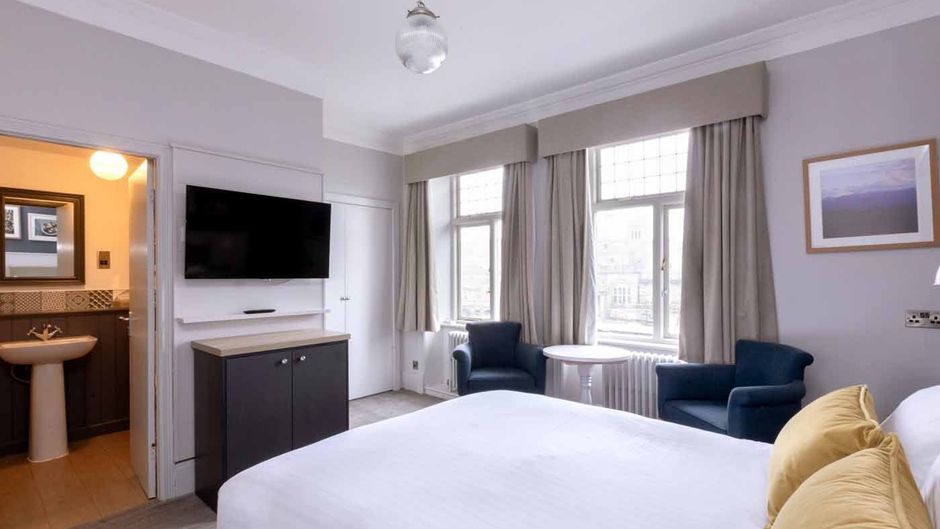 The Harrogate Inn Room