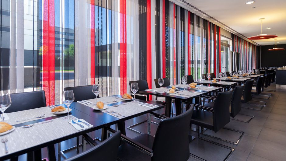 Axor Feria Hotel Restaurant