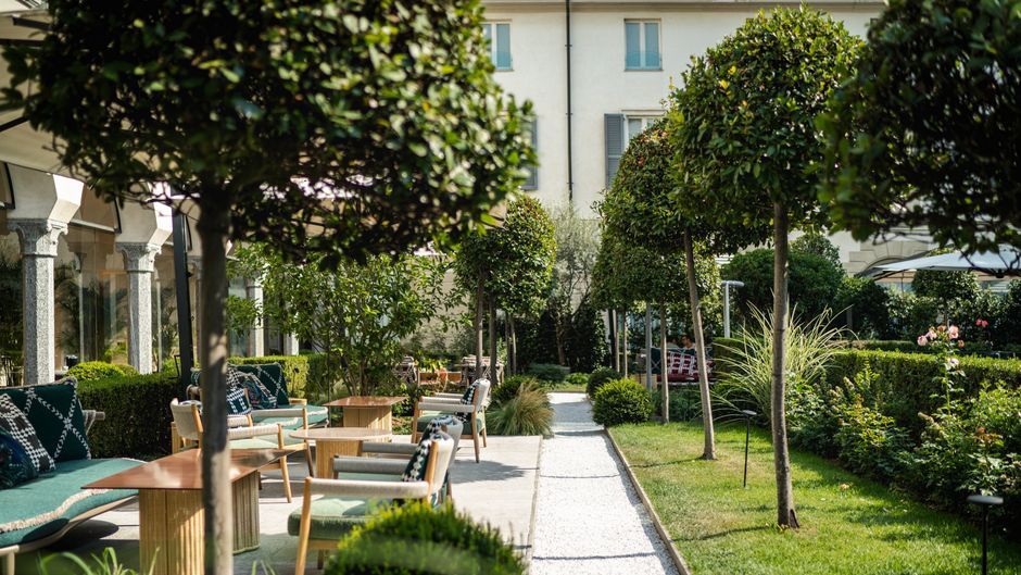 Four Seasons Hotel Milano Exterior