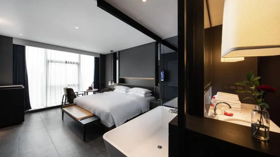 Tao Ran Lou Business Hotel - Huangshi Room