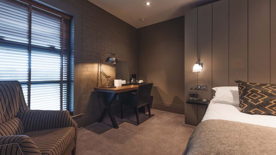 Dakota Hotel Edinburgh Room