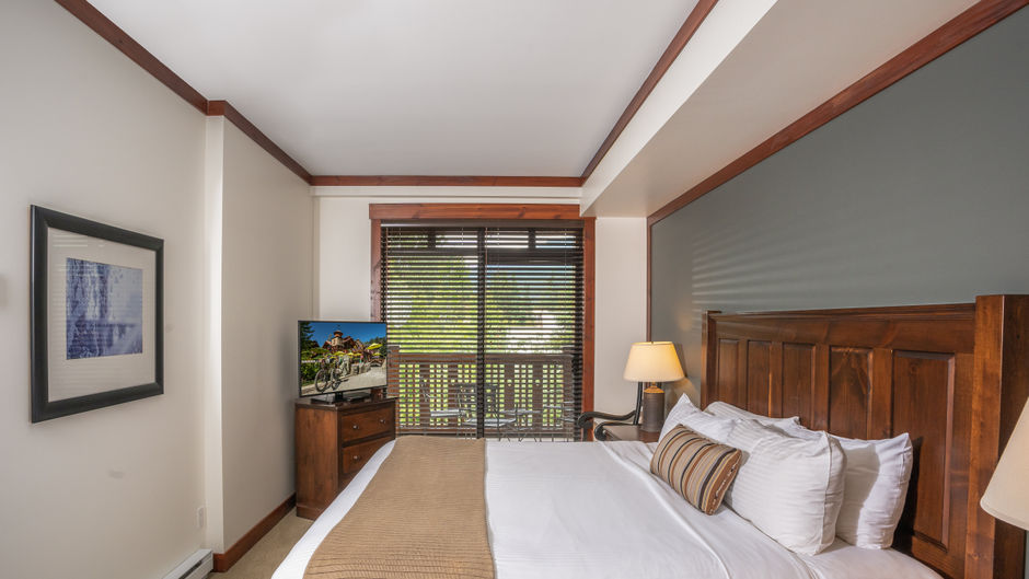 First Tracks Lodge Room