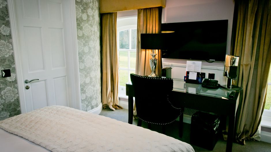 Warbrook House Hotel Room