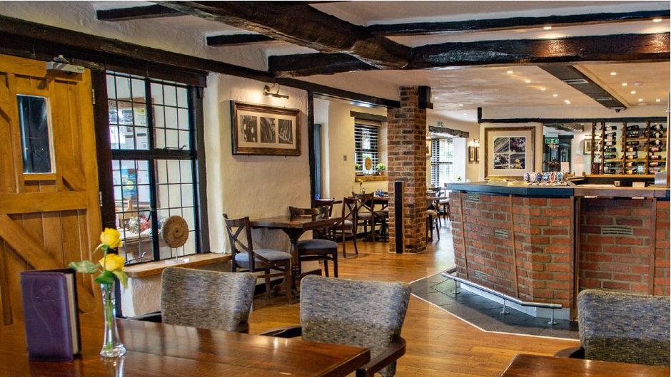 Stirrups Hotel Restaurant