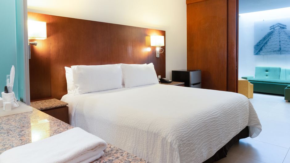 Fiesta Inn Playa Del Carmen Suite