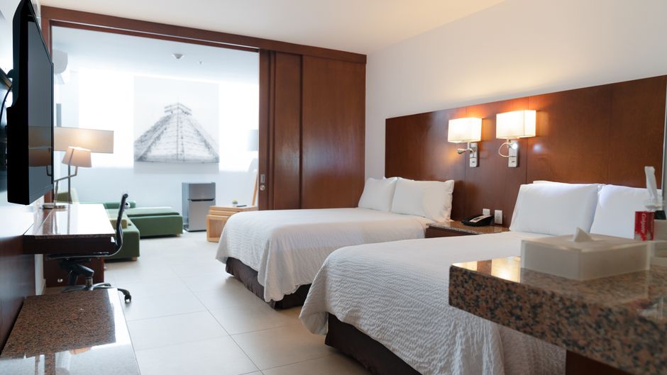 Fiesta Inn Playa Del Carmen Suite