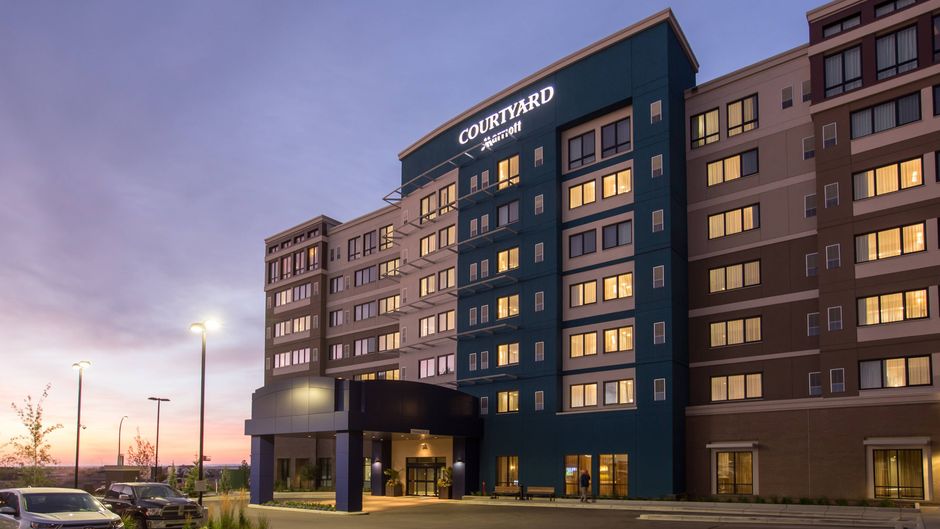 Courtyard by Marriott Calgary South Exterior