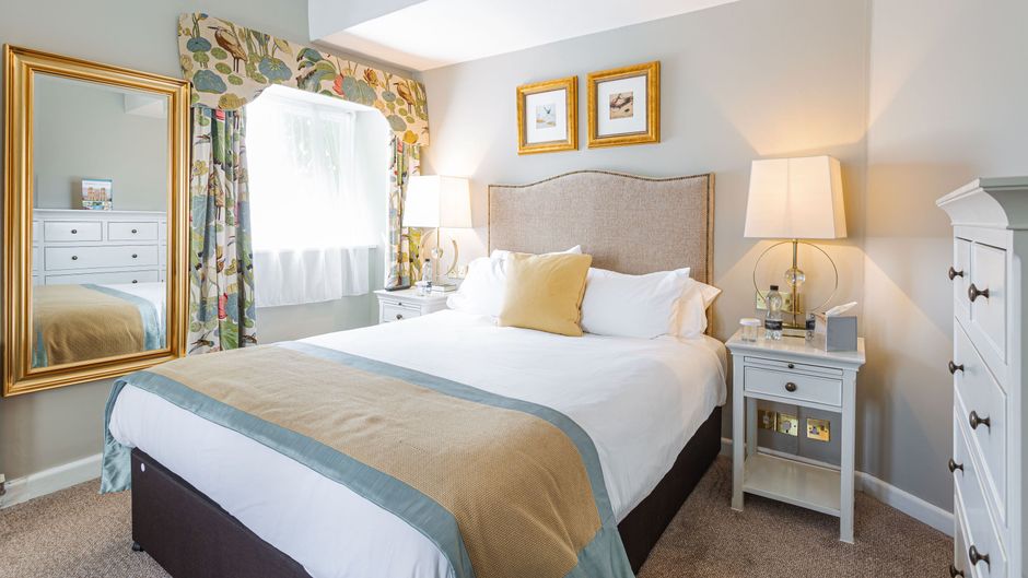 Swan Hotel Room