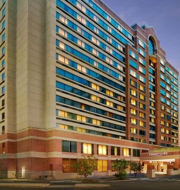 Courtyard by Marriott Crystal City