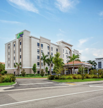 Holiday Inn Express & Suites Miramar