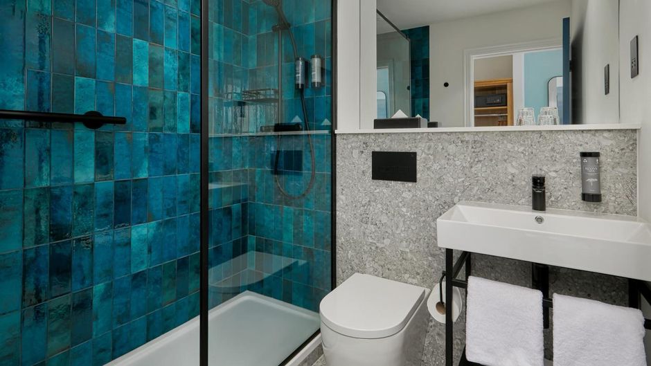 Waterford Marina Hotel Room