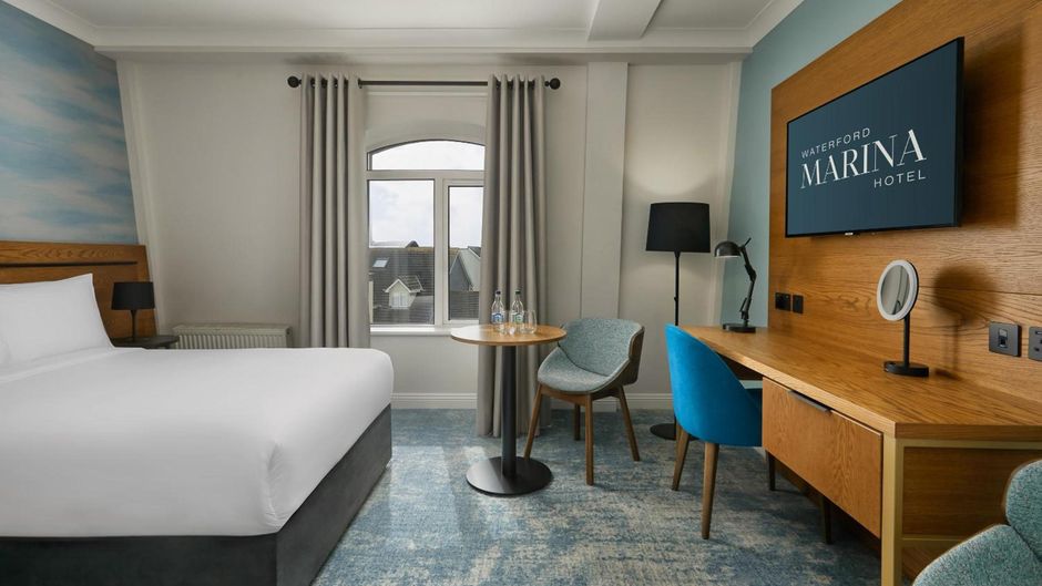 Waterford Marina Hotel Room
