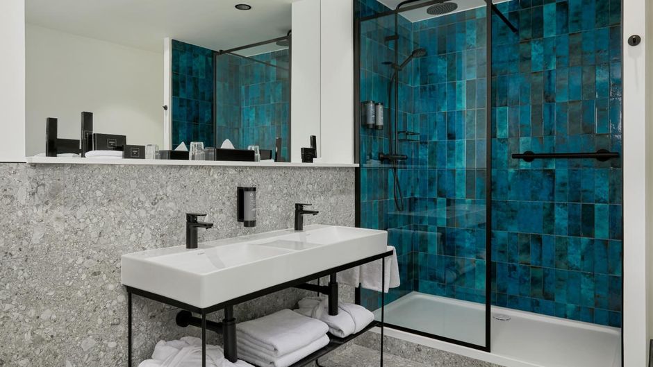 Waterford Marina Hotel Room