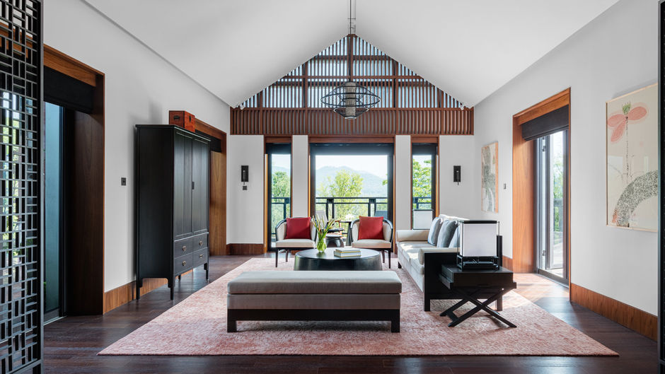 Cordis Dongqian Lake Ningbo Suite