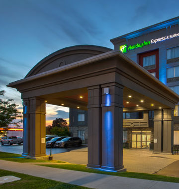 Holiday Inn Express Hotel & Sts Kingston
