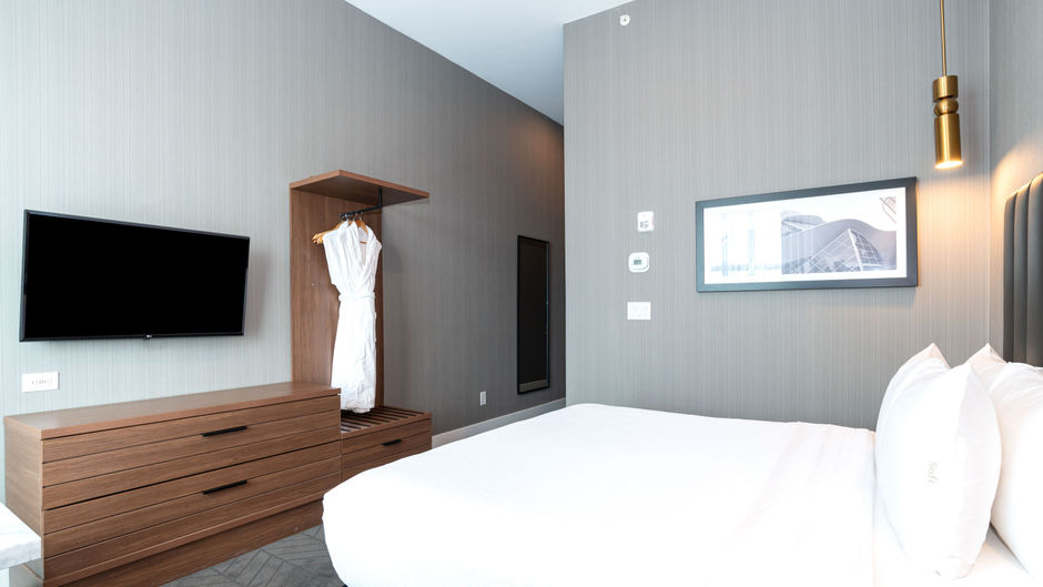 Sandman Signature Sherwood Park Hotel Room