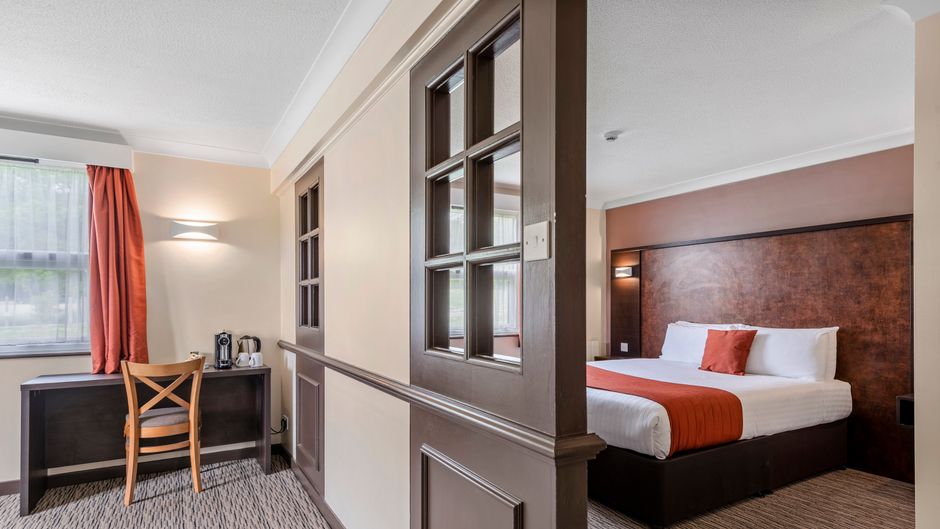 Dragonfly Hotel Colchester Suite