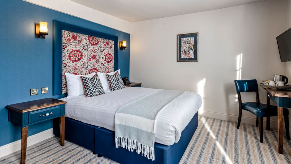 The George Hotel Room