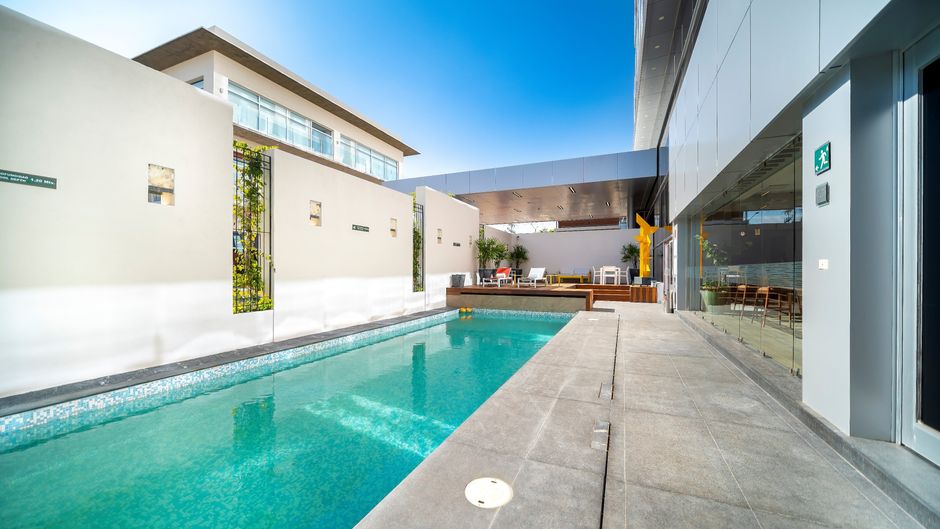 Metria Hotel Pool