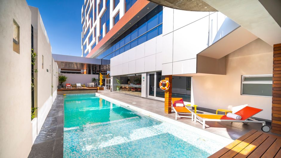 Metria Hotel Pool