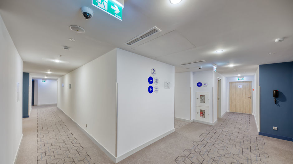 Holiday Inn Express Yerevan Lobby