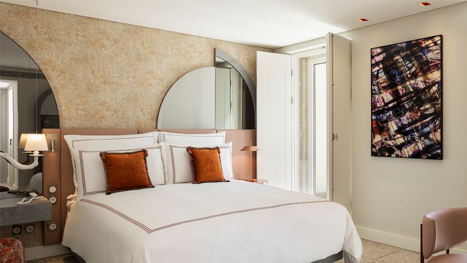 Convent Square-Vignette Collection Room