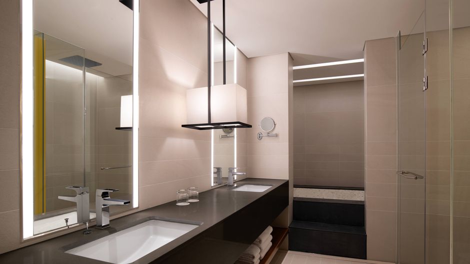 Courtyard By Marriott Suwon Room