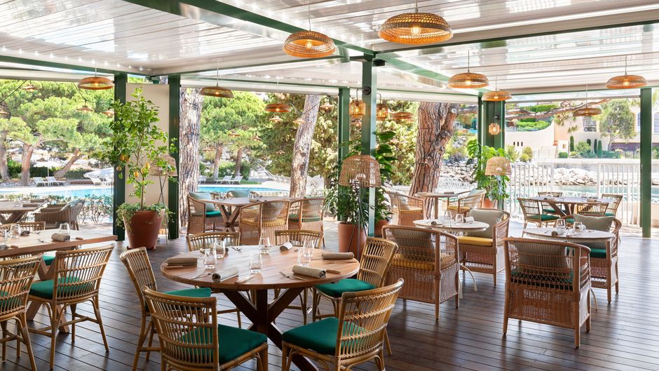 Le Meridien Beach Plaza Restaurant