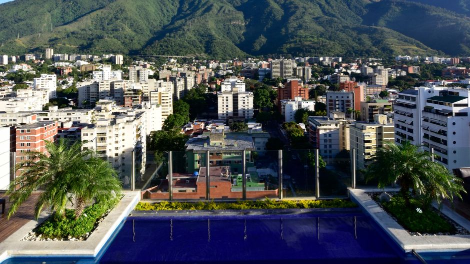 Pestana Caracas Hotel and Suites Pool