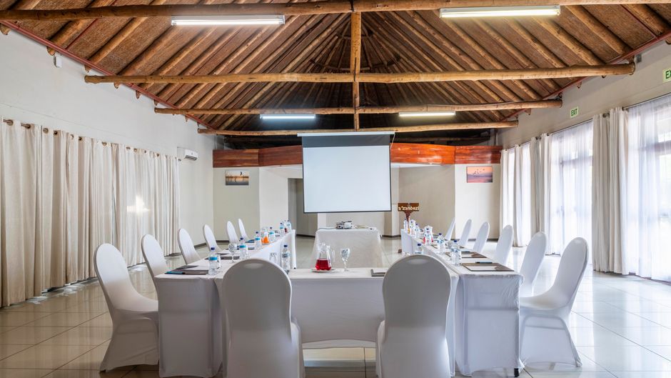 A'Zambezi River Lodge Meeting