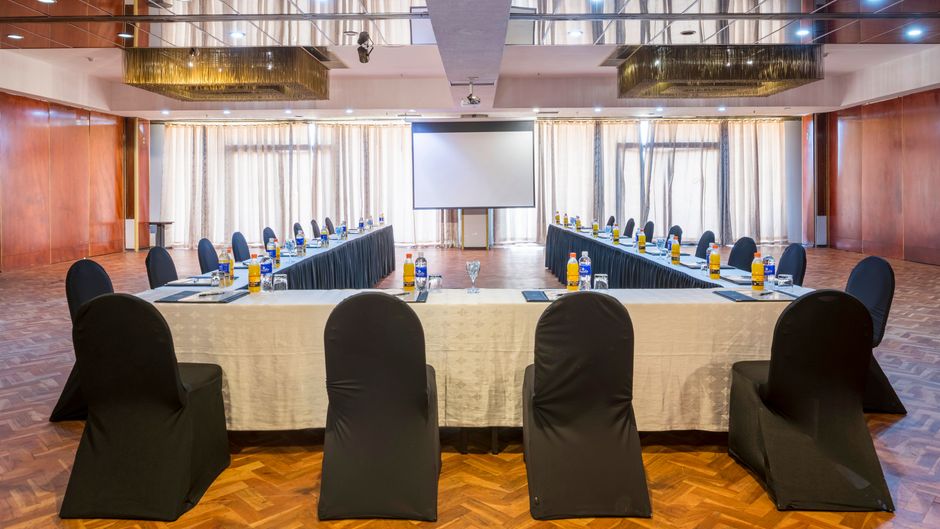 Rainbow Towers Hotel & Conference Center Meeting