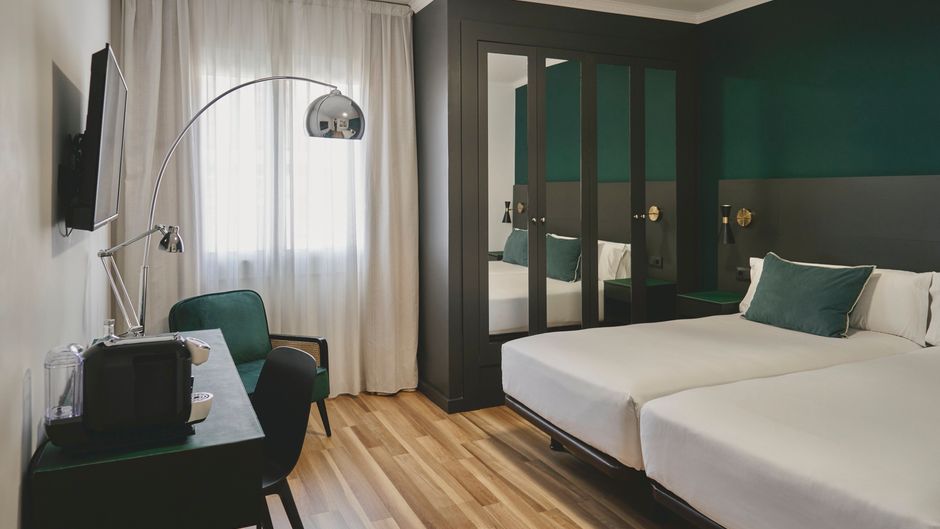 Arenas Atiram Hotel Room