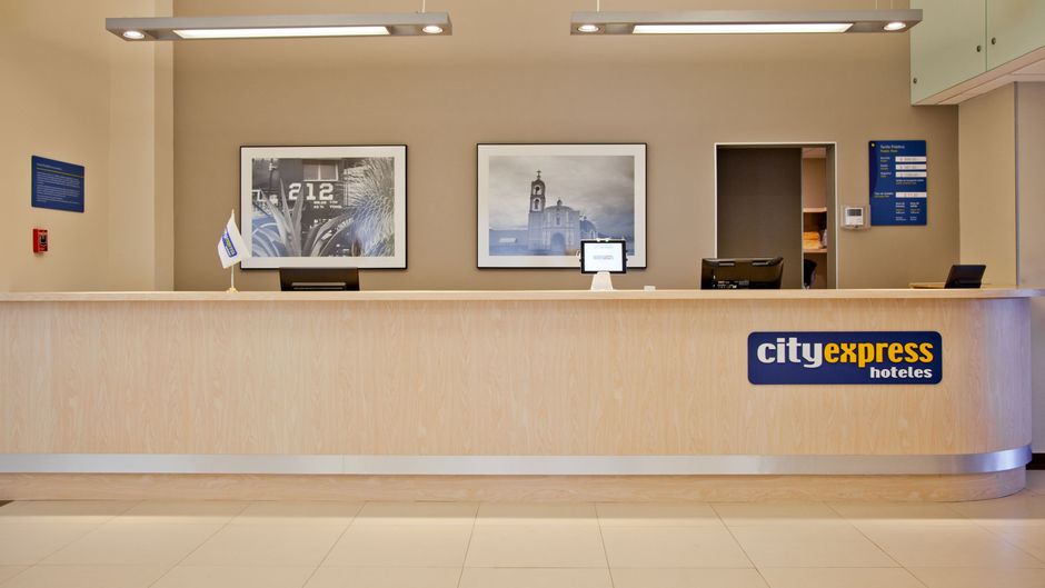 City Express by Marriott Apizaco Lobby