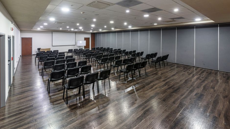 City Express Plus by Marriott Airport Meeting