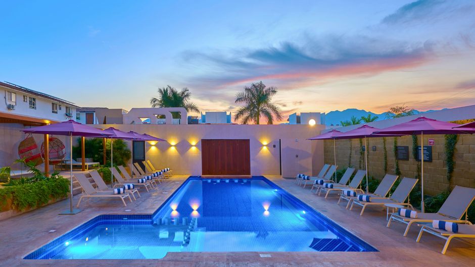 City Express Plus by Marriott Pool