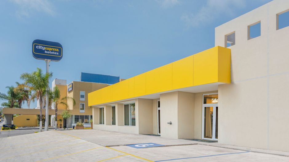 City Express by Marriott Queretaro Exterior