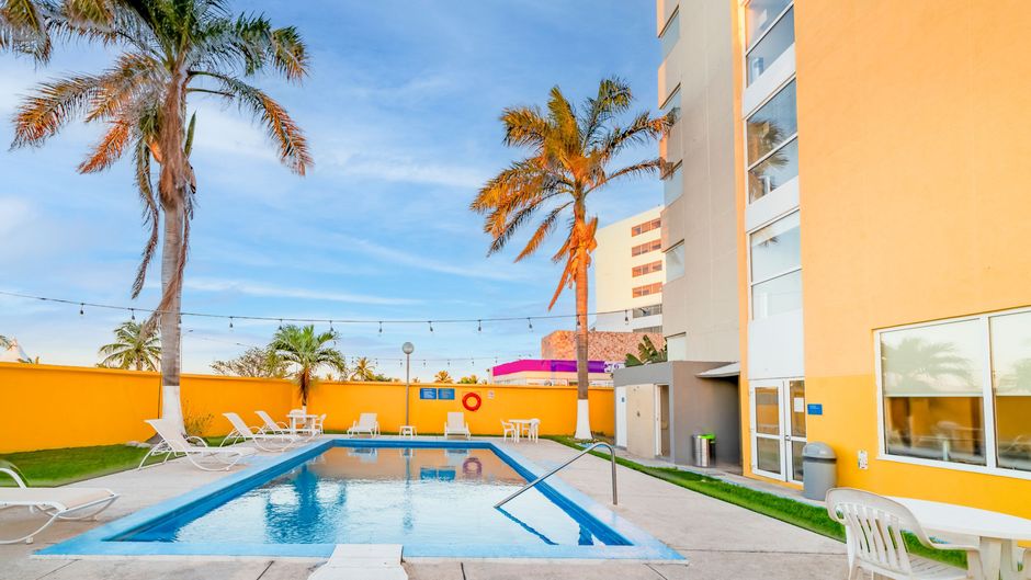 City Express by Marriott Pool