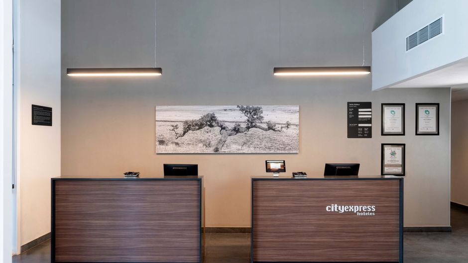 City Express by Marriott Chihuahua Lobby