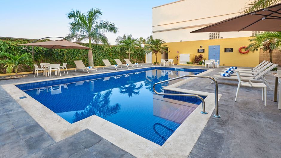 City Express by Marriott Tampico Pool