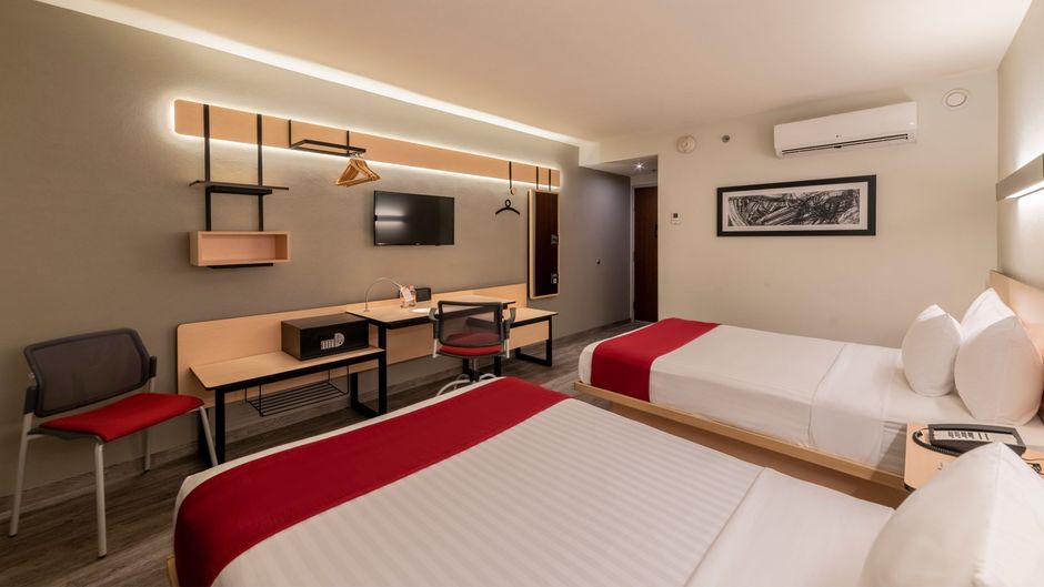 City Express Plus by Marriott Palomar Room