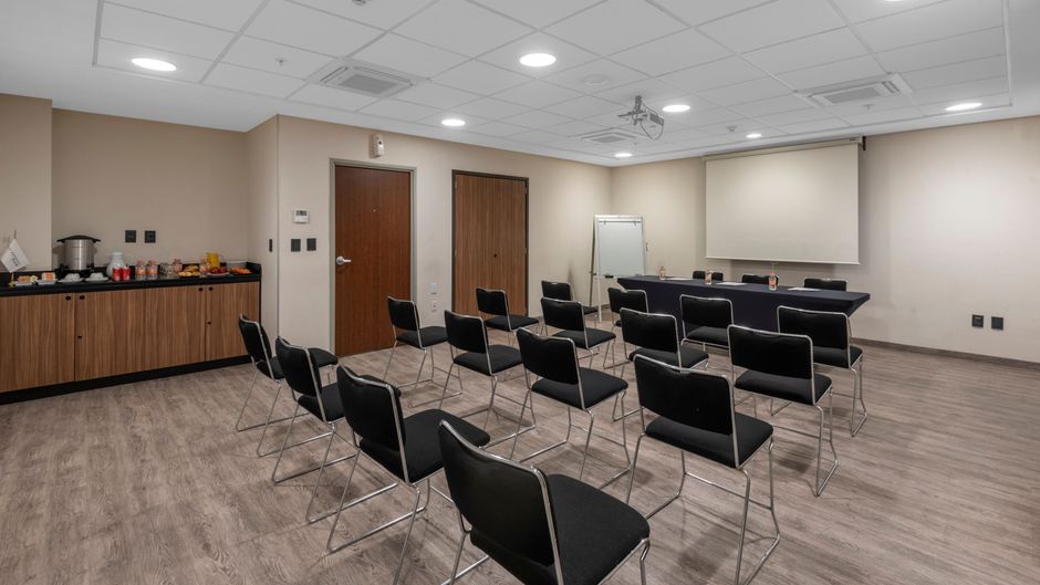 City Express Plus by Marriott Palomar Meeting