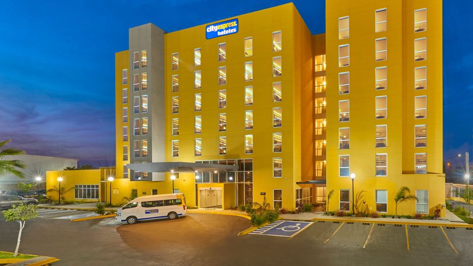 City Express Junior by Marriott Exterior