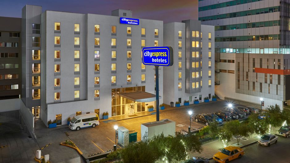 City Express by Marriott Tijuana Rio Exterior