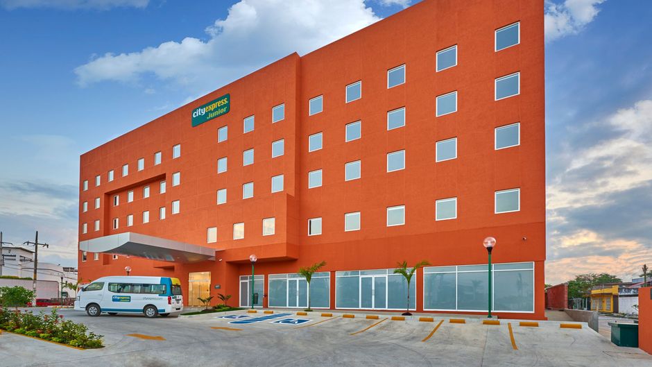City Express Junior by Marriott Exterior
