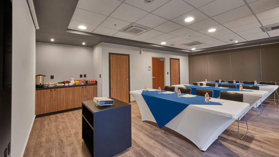 City Express Plus by Marriott Meeting