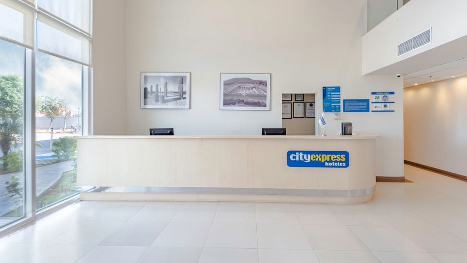 City Express by Marriott Tula Lobby