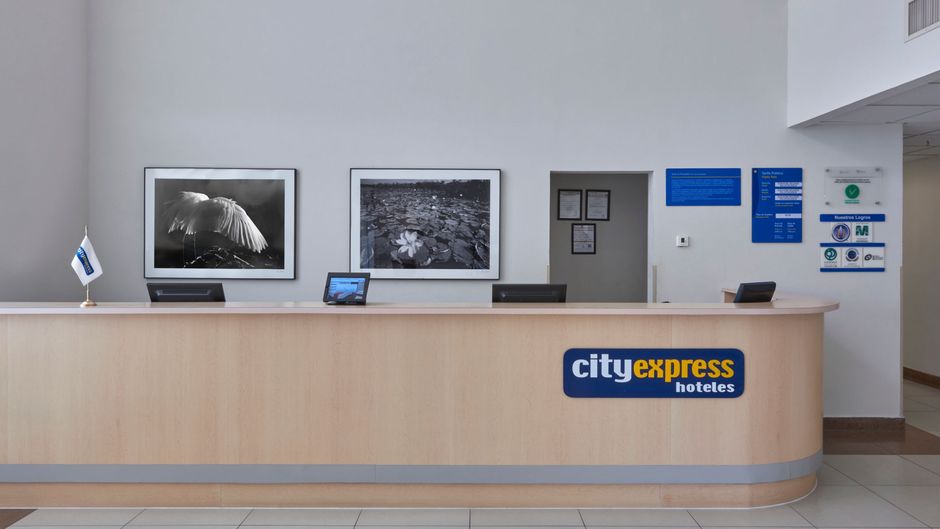 City Express by Marriott Minatitlan Lobby