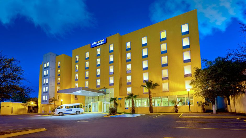 City Express by Marriott Saltillo Sur Exterior